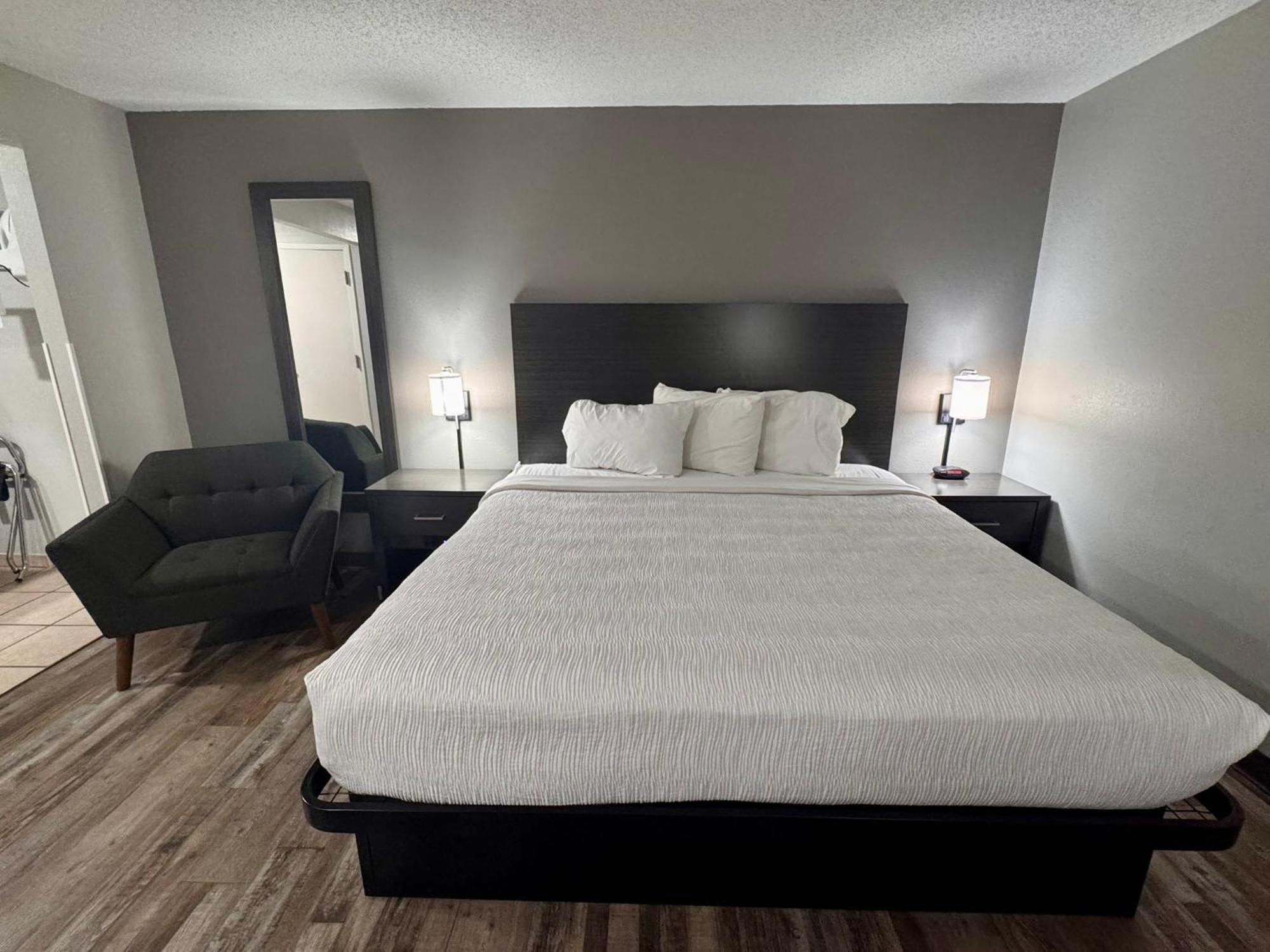 Baymont By Wyndham Great Falls City Center Exterior photo